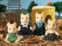  Calico Critters 1532 Hawthorne Hamster Family