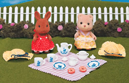  Calico Critters 1954 Andromeda and Hollie's Tea Party